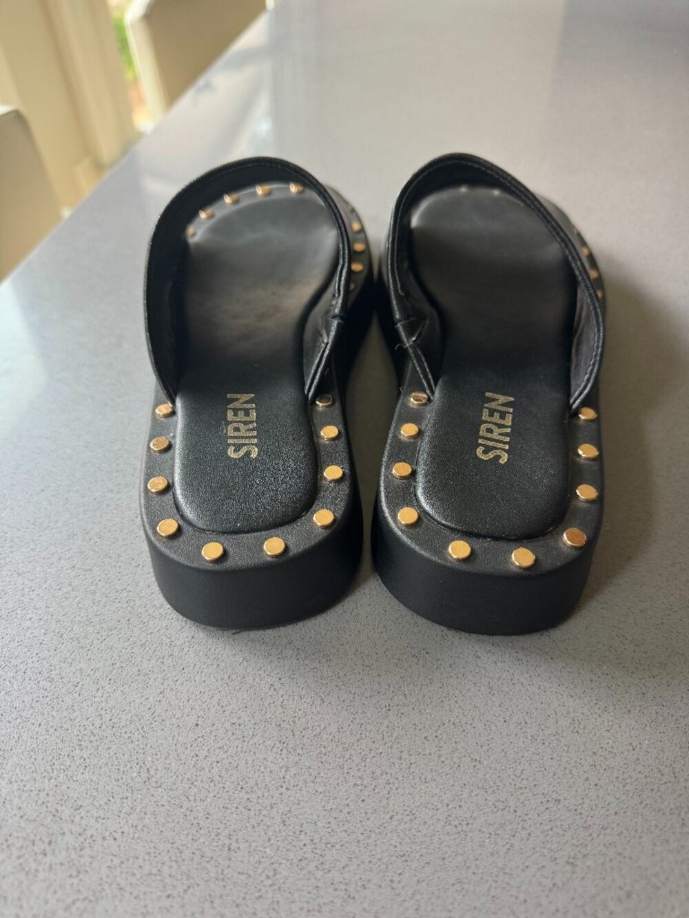Siren sandals